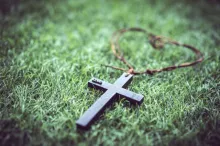 cross necklace